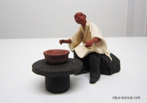 bonsai-figurine-master-1